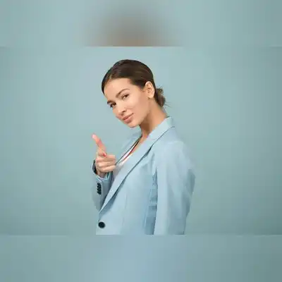 黄薇鹤